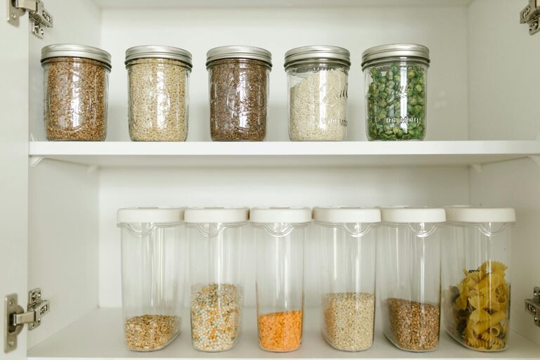 How to Keep a Tidy Fridge and Pantry: Simple Steps for Every Home